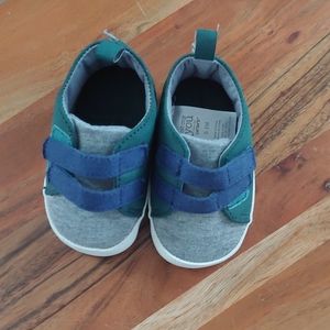 Carter's 0-3mon dino shoes